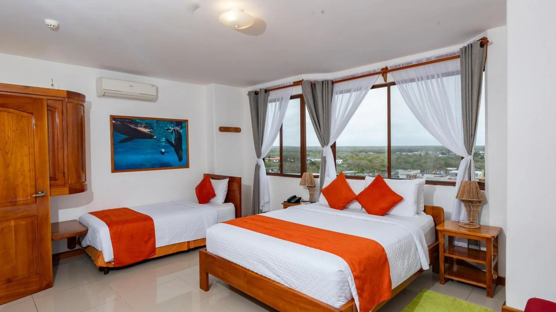 **** Hotel El Descanso Del Guia Puerto Ayora  Ecuador