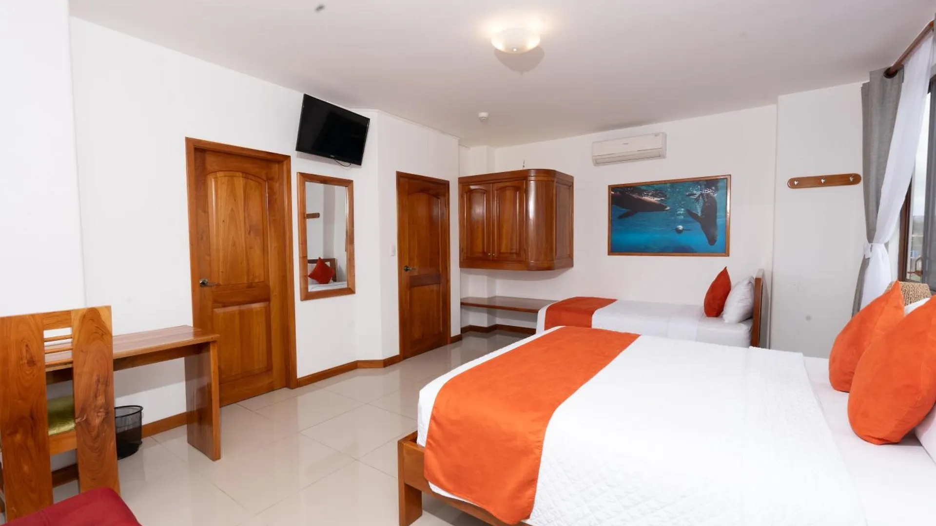 El Descanso Del Guia Puerto Ayora  Hotel
